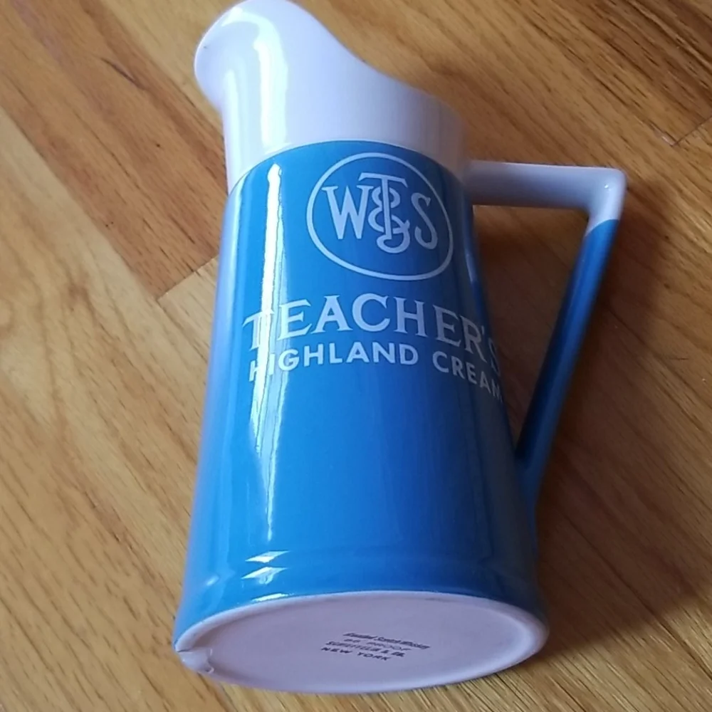 WTS Teacher's Highland Cream turquo white Pitcher